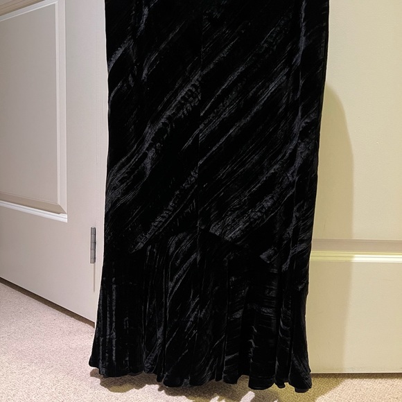 Crushed velvet skirt - Picture 2 of 2